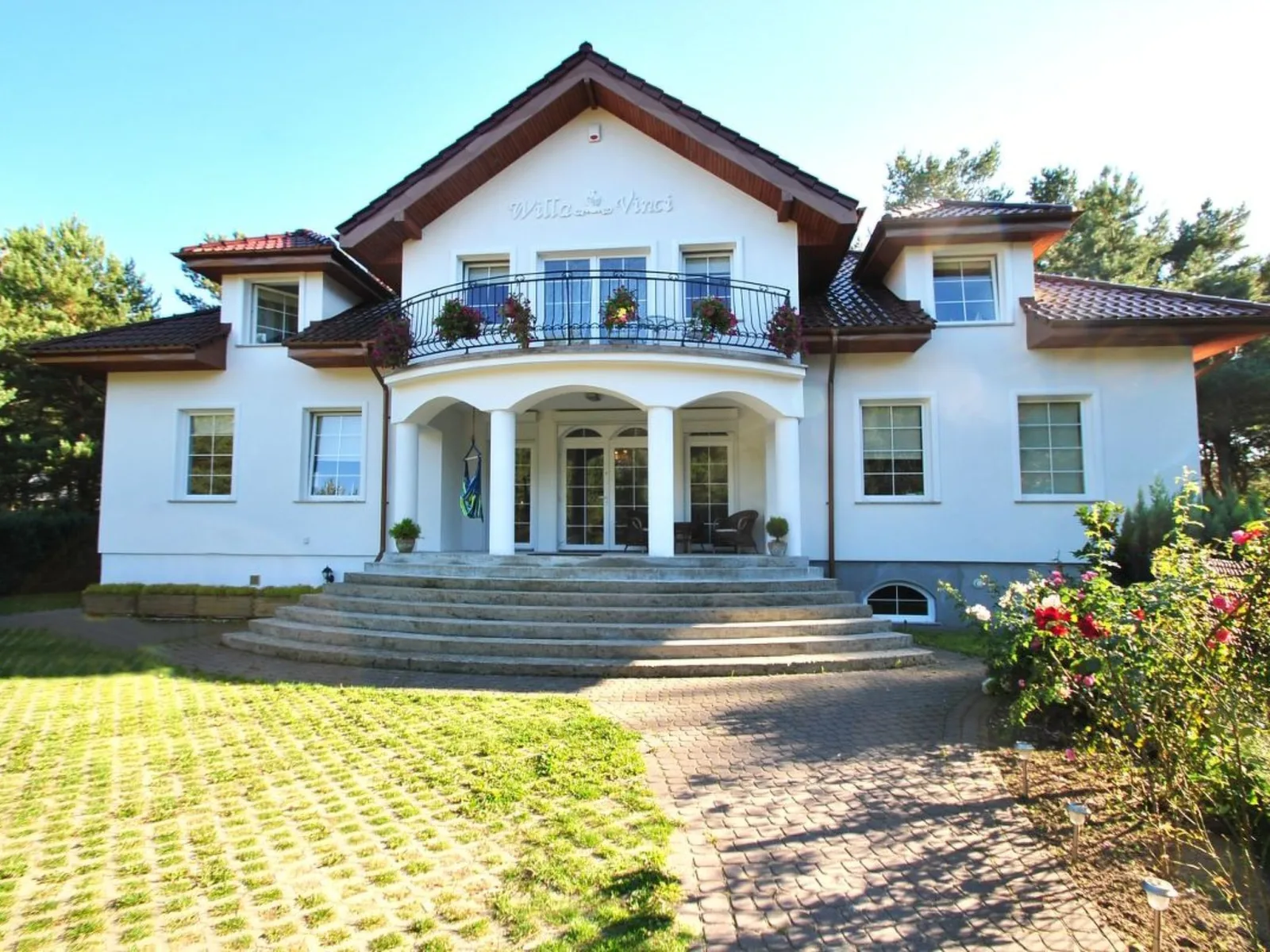 Ferienvilla mit Garten, Grill und Terrasse