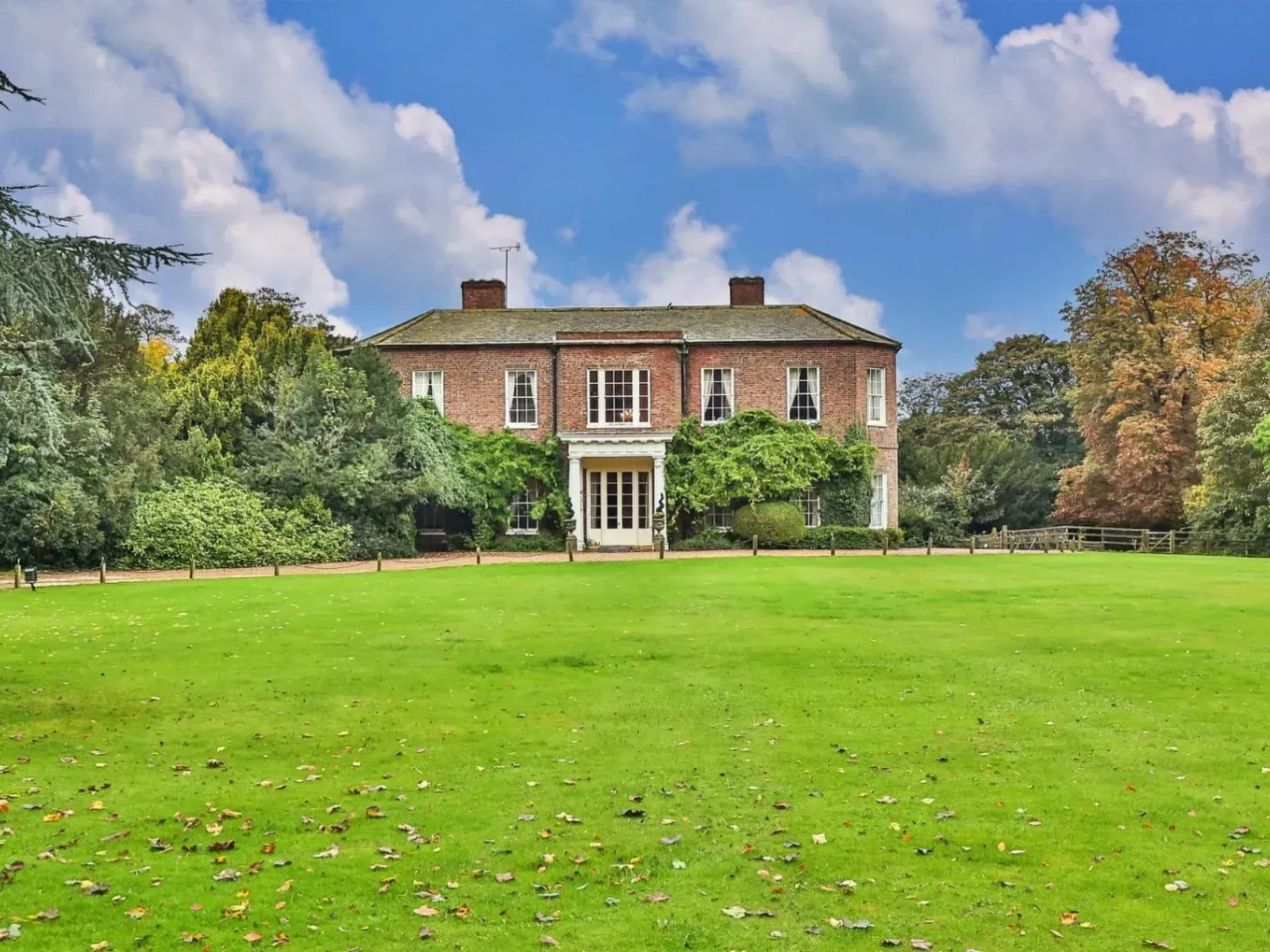 Walcot Hall